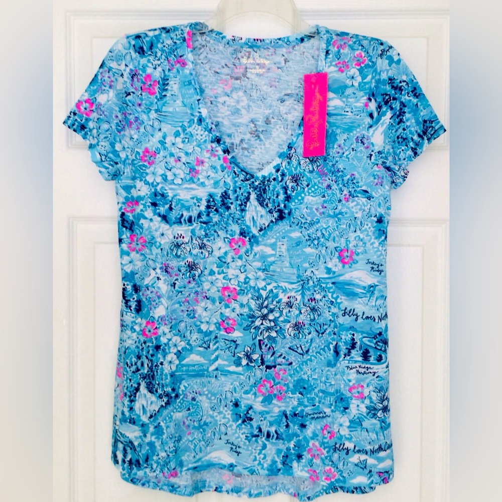 Lilly Pulitzer Etta V-Neck Top-Lilly loves North Carolina Blue Peri NWT In Pack - Picture 4 of 9